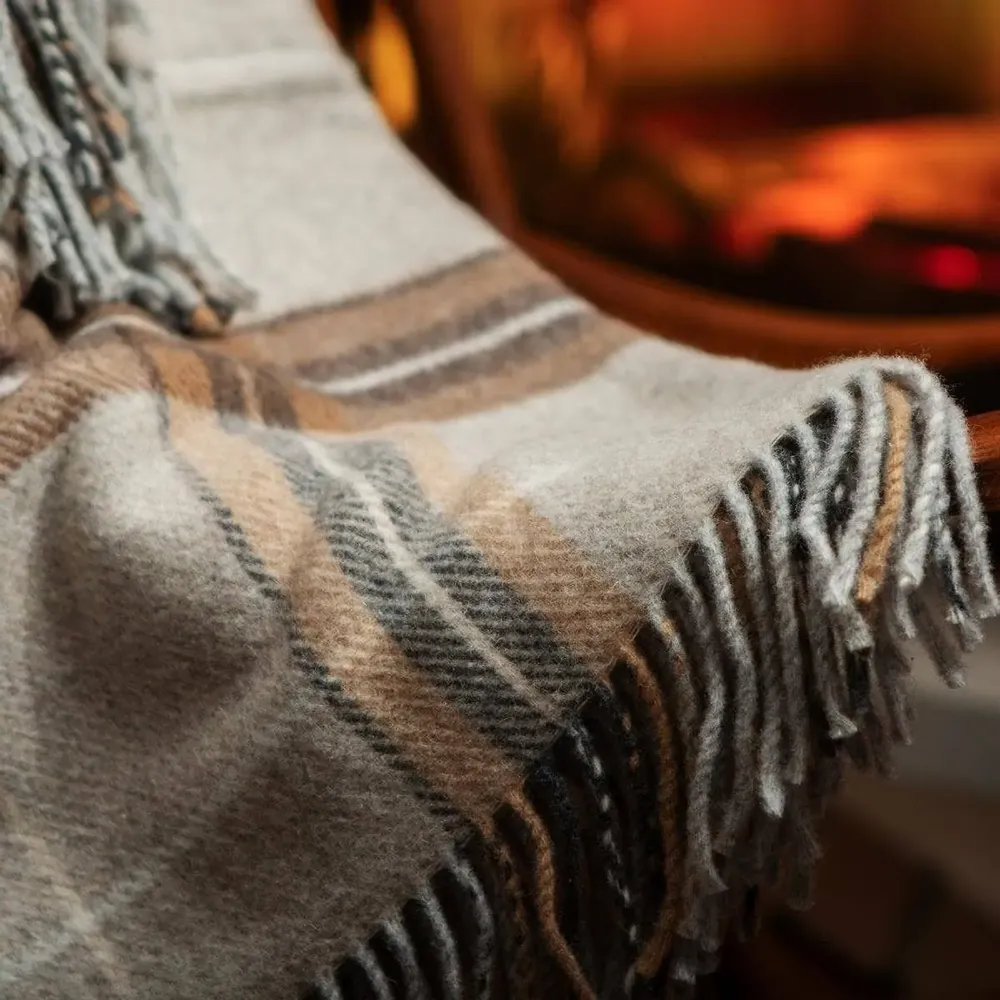 Fabrics - Fara tartan throw - SOFIA TOSCANO