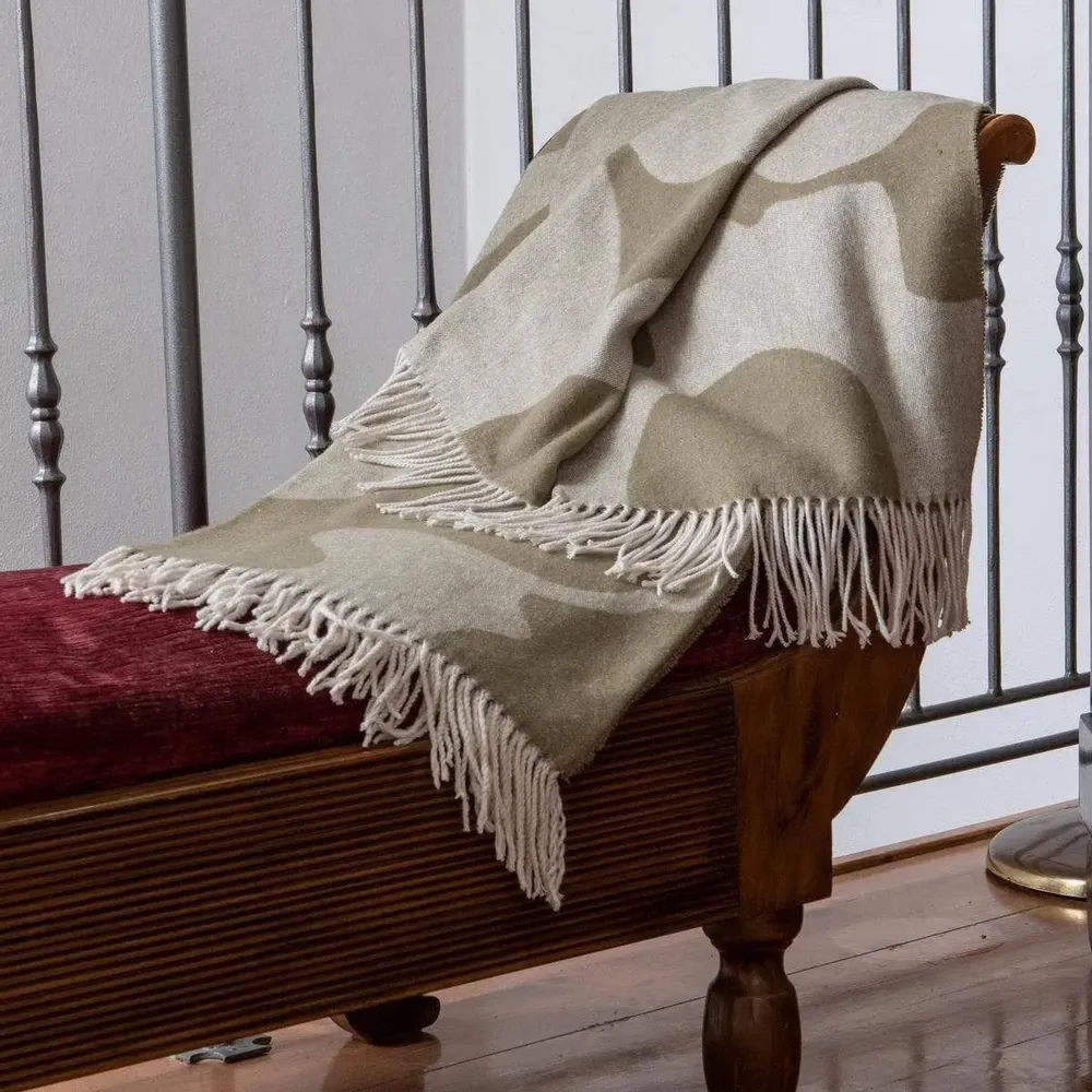 Fabrics - Super Soft Babele Flower recycled-cotton throw - SOFIA TOSCANO