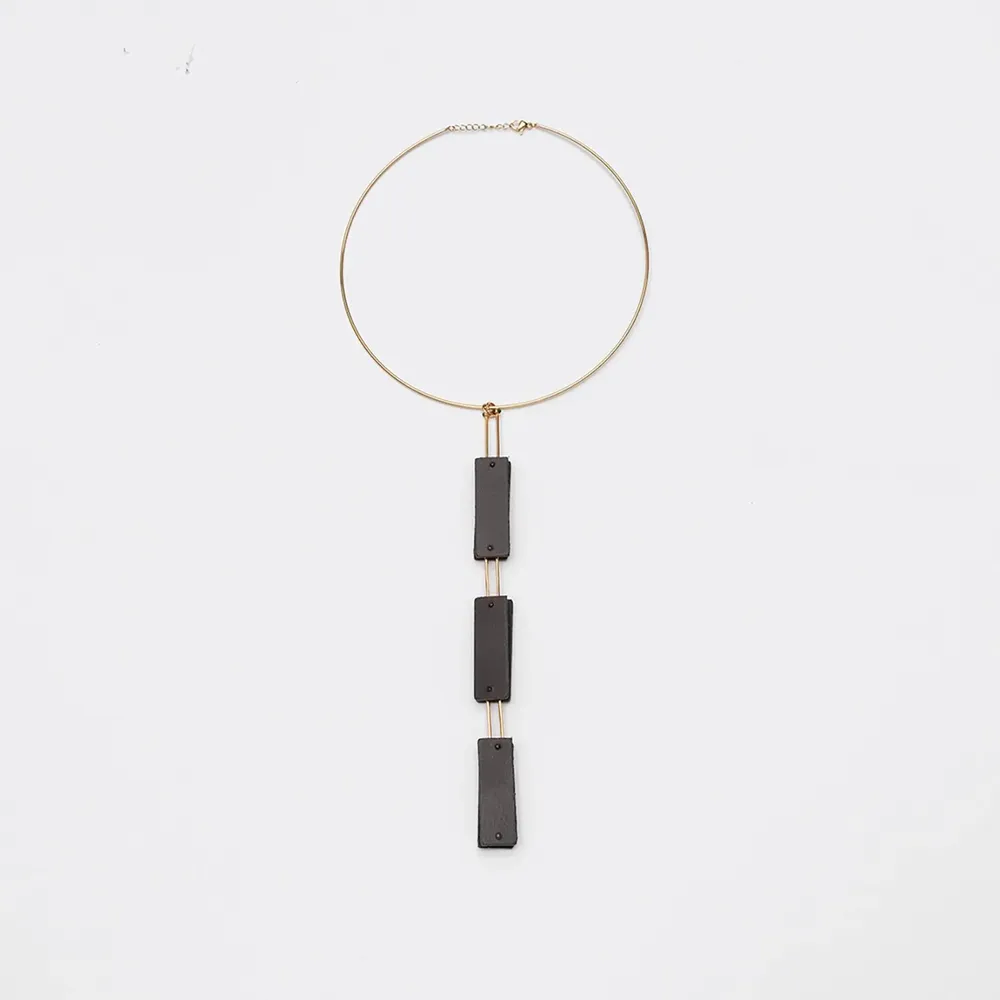 Bijoux - Pendentif en forme de rectangles parallèles - C.KARAKALPAKI