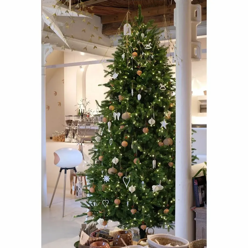 Aménagements pour bureau - HELSINKI - Sapin de Noël artificiel d'aspect naturel - VAN DER GUCHT, SINCE 1870