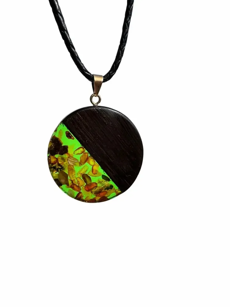 Jewelry - Bog Oak & Baltic Amber Pendant – Round, 40x40x6 mm – Green Halo Disc - GLASS4CANDLES
