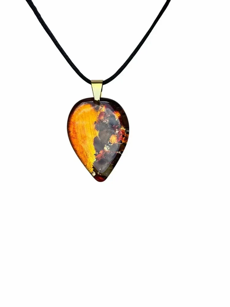 Jewelry - Bog Oak & Amber Pendant Necklace – Drop, 37x26x6 mm – Natural Droplet - GLASS4CANDLES