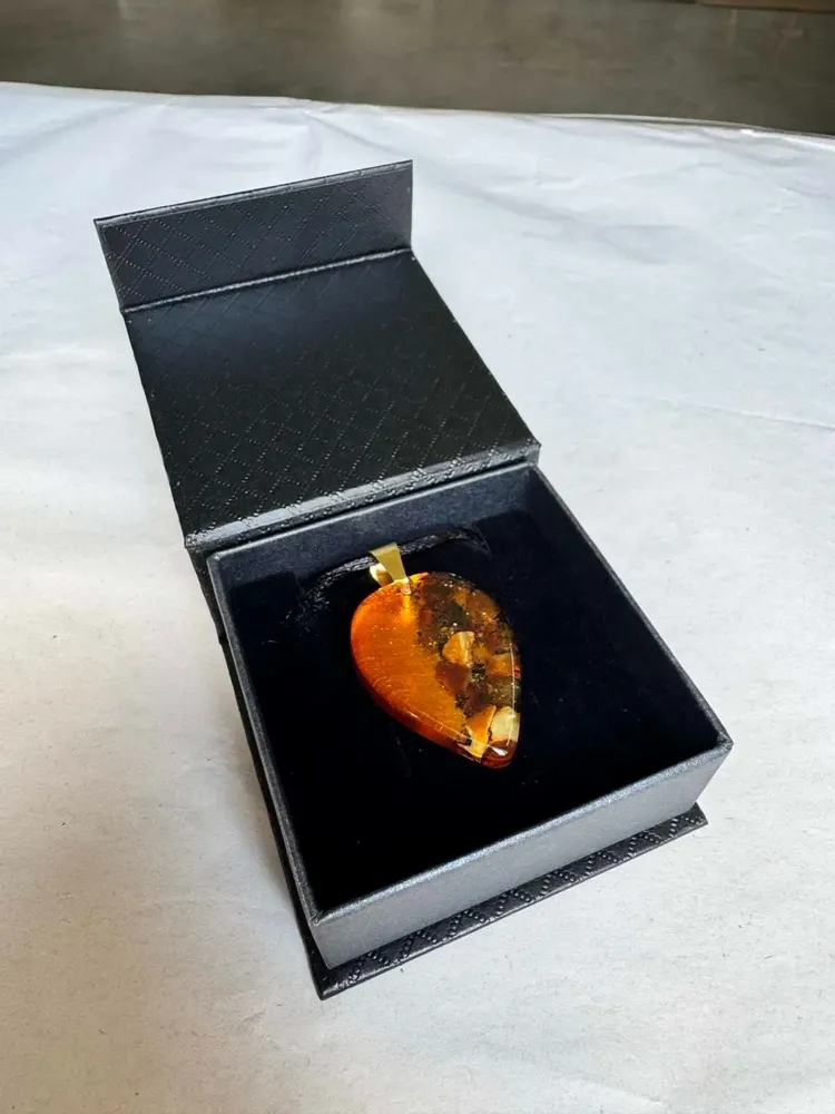 Jewelry - Bog Oak & Amber Pendant Necklace – Drop, 37x26x6 mm – Natural Droplet - GLASS4CANDLES