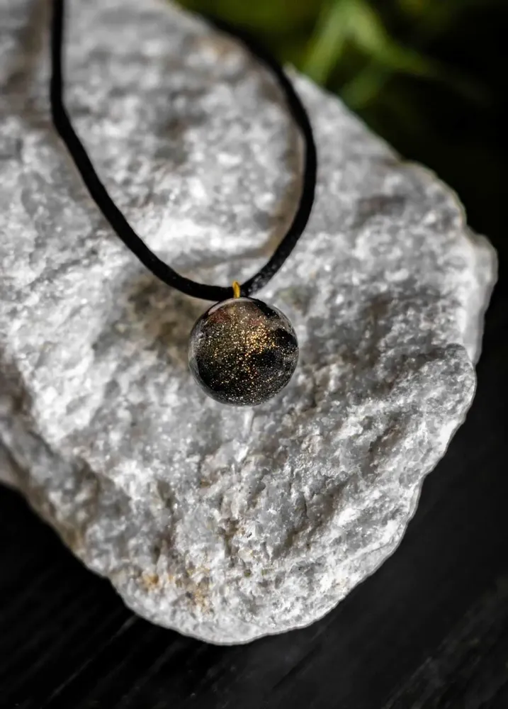 Jewelry - Bog Oak Pendant – Round, 20x20x20 mm – Sphere Pendant - GLASS4CANDLES