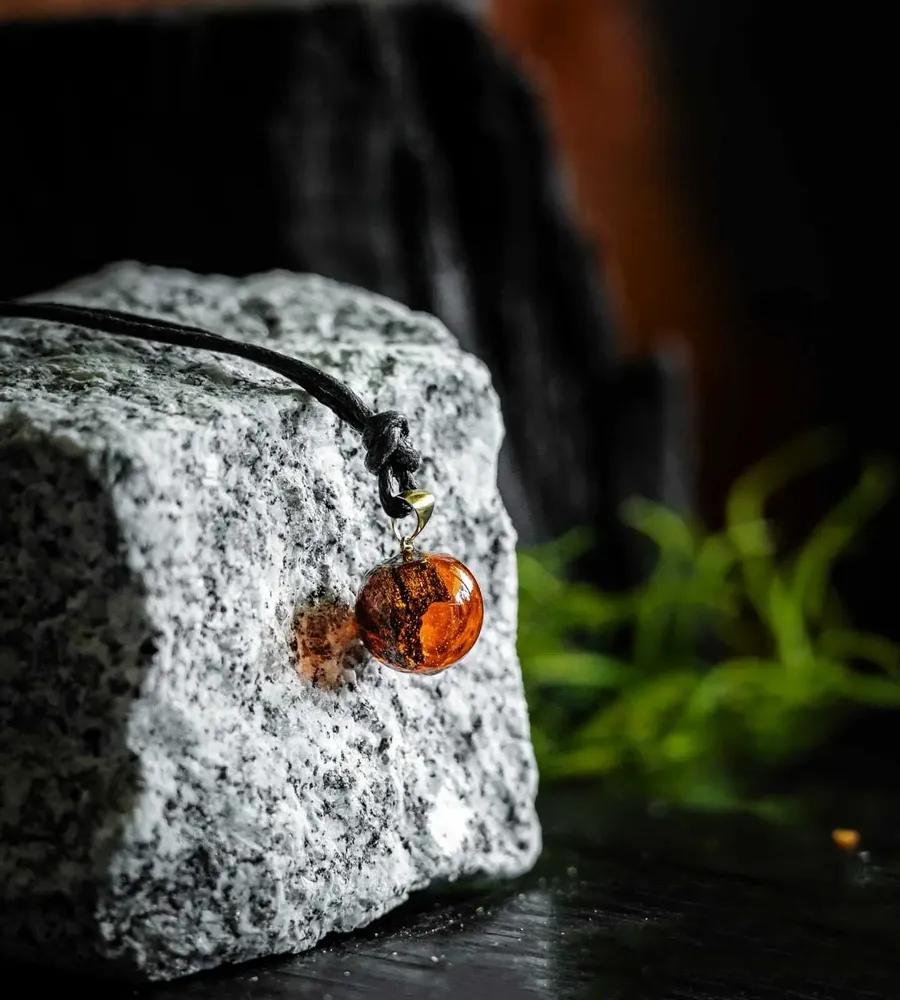 Jewelry - Bog Oak Pendant – Round, 20x20x20 mm - GLASS4CANDLES
