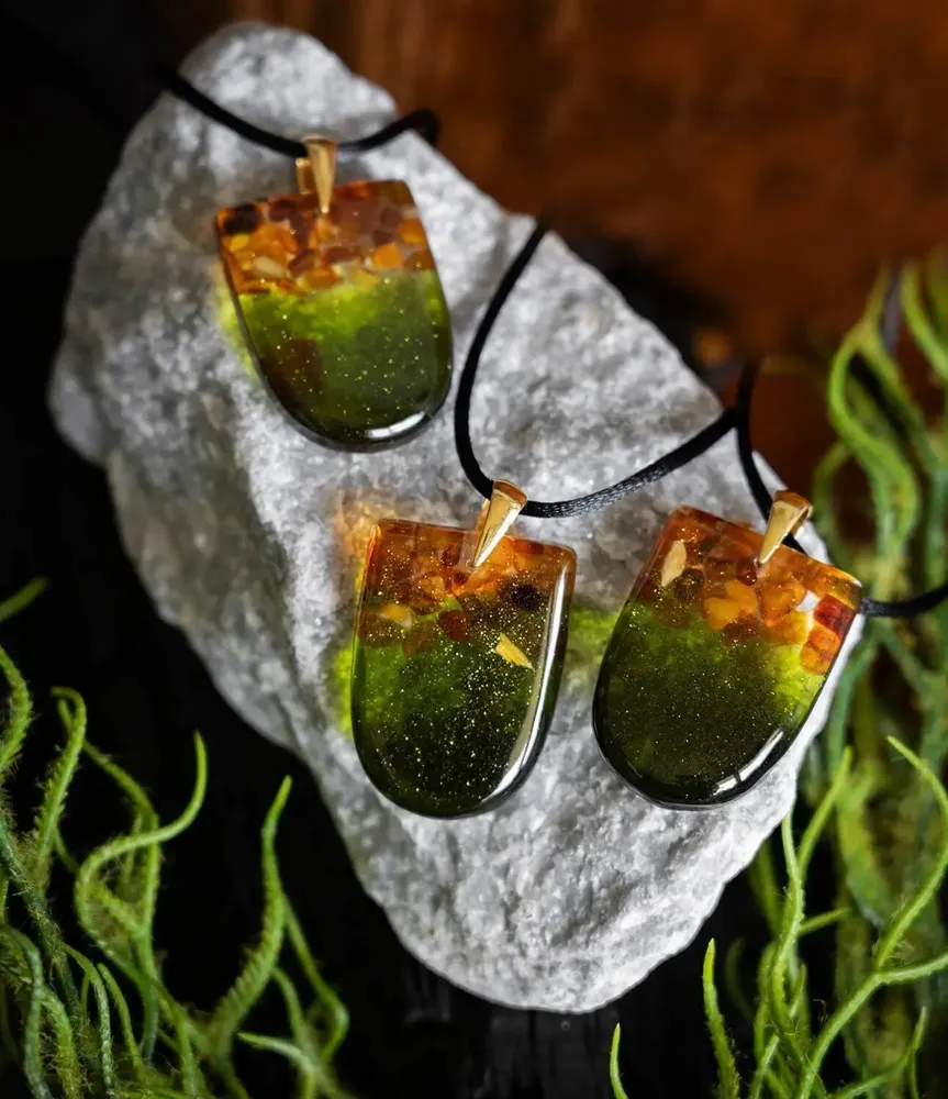 Jewelry - Baltic Amber & Resin Pendant – Shield, 37x26x6 mm – Emerald Reverie - GLASS4CANDLES