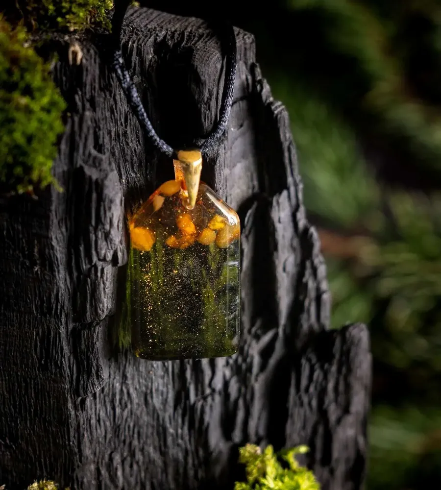 Jewelry - Baltic Amber & Resin Pendant – Rectangle, 40x23x6 mm – Emerald Reverie - GLASS4CANDLES
