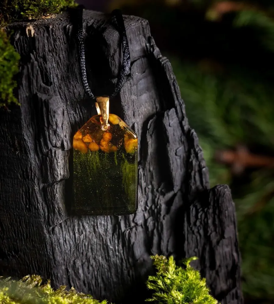 Jewelry - Baltic Amber & Resin Pendant – Rectangle, 40x23x6 mm – Emerald Reverie - GLASS4CANDLES