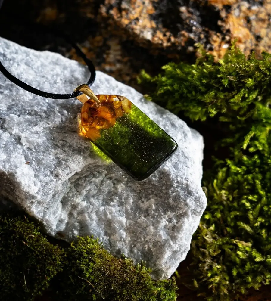 Jewelry - Baltic Amber & Resin Pendant – Rectangle, 40x23x6 mm – Emerald Reverie - GLASS4CANDLES