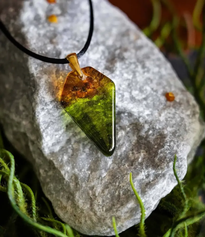 Jewelry - Baltic Amber & Resin Pendant – Shield, 39x24x6 mm – Emerald Reverie - GLASS4CANDLES