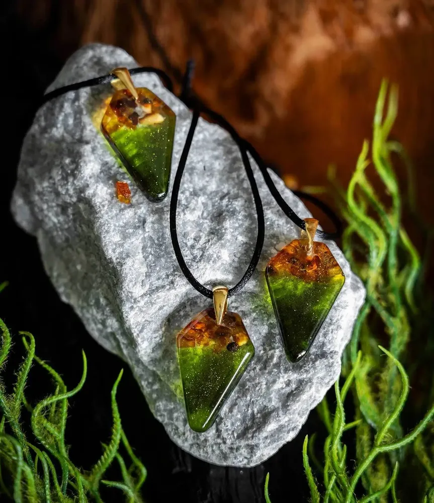 Jewelry - Baltic Amber & Resin Pendant – Shield, 39x24x6 mm – Emerald Reverie - GLASS4CANDLES