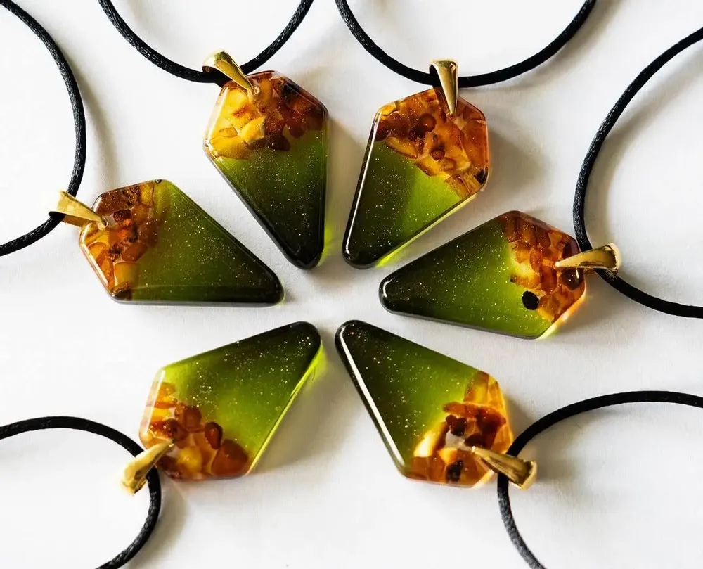 Jewelry - Baltic Amber & Resin Pendant – Shield, 39x24x6 mm – Emerald Reverie - GLASS4CANDLES