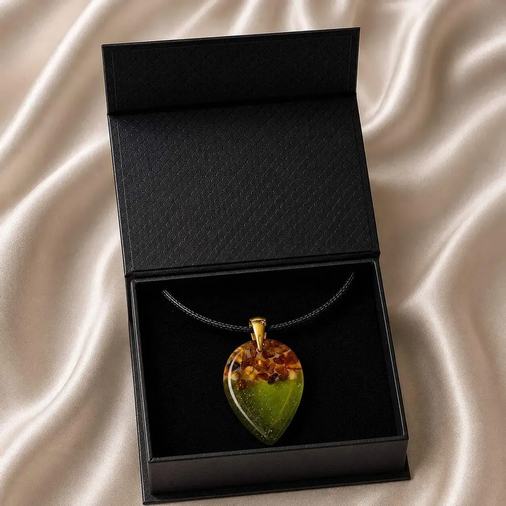 Jewelry - Baltic Amber & Resin Pendant – Drop, 37x26x6 mm – Emerald Reverie - GLASS4CANDLES