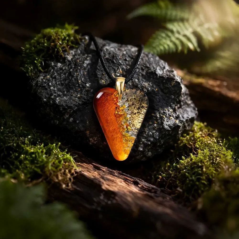Jewelry - Bog Oak & Gold-Tone Leaf Pendant – Heart, 38x26x6 mm – Golden Eon - GLASS4CANDLES
