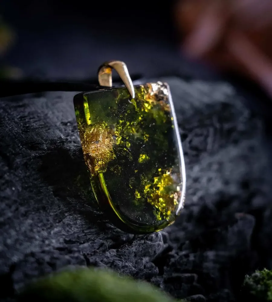 Jewelry - Resin & Gold-Tone Leaf Pendant – Shield – Golden Reflections - GLASS4CANDLES
