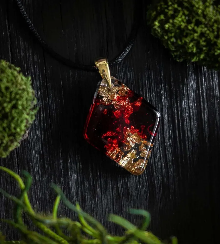 Jewelry - Resin & Gold-Tone Leaf Pendant – Diamond, 37x26x6 mm – Golden Aura - GLASS4CANDLES