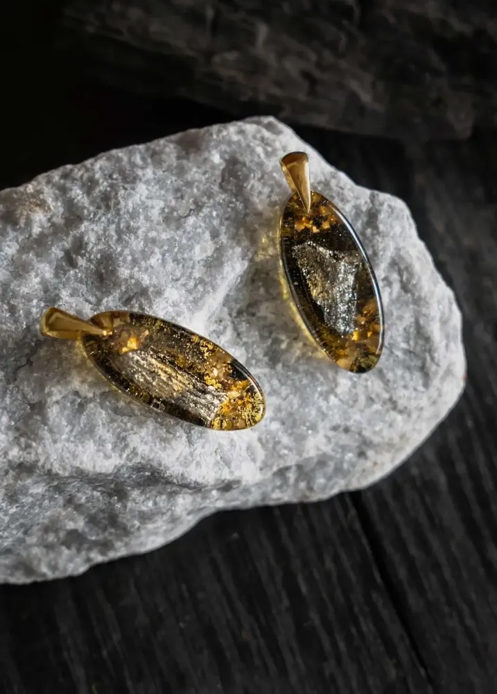Jewelry - Bog Oak & Gold-Tone Leaf Pendant – Drop, 39x16x6 mm – Luminous - GLASS4CANDLES