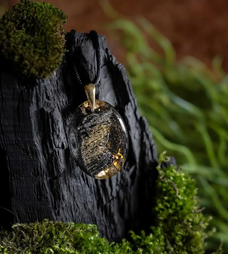 Jewelry - Bog Oak & Gold-Tone Leaf Pendant – Oval – Luminous – star dust - GLASS4CANDLES