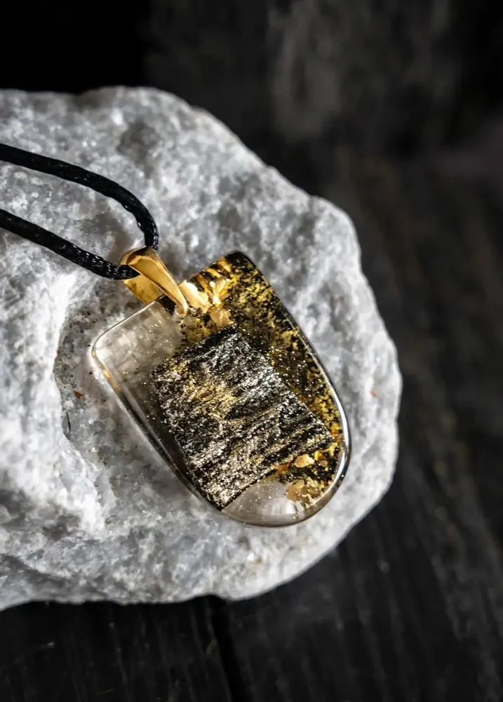 Jewelry - Bog Oak & Gold-Tone Leaf Pendant – Shield, 37x26x6 mm – Luminous - GLASS4CANDLES