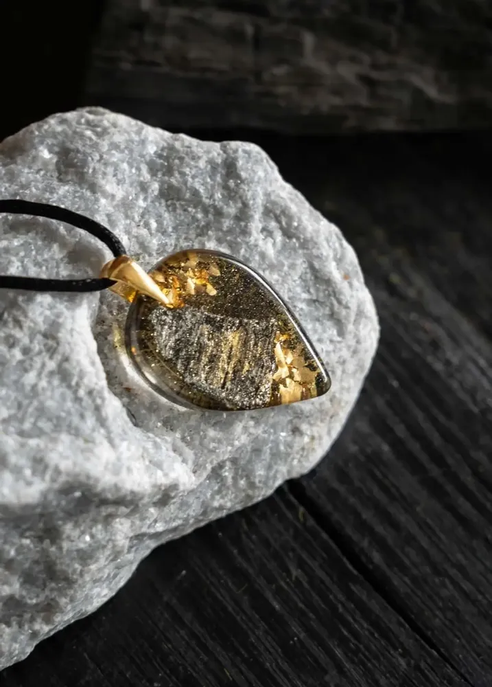 Jewelry - Bog Oak & Gold-Tone Leaf Pendant – Drop, 37x26x6 mm – Luminous - GLASS4CANDLES