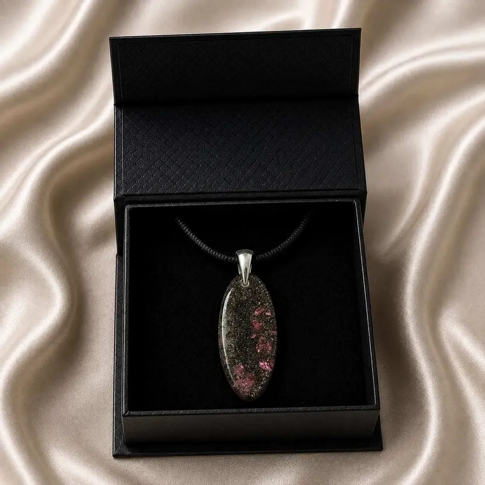 Jewelry - Bog Oak & Resin Pendant – Drop, 39x16x6 mm – Timeless Shadows - GLASS4CANDLES