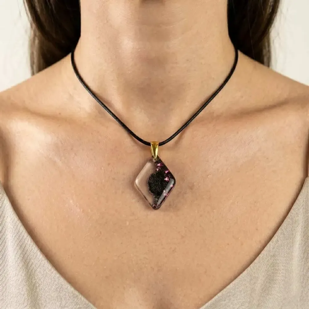 Jewelry - Bog Oak & Resin Pendant – Diamond, 37x26x6 mm – Timeless Shadows - GLASS4CANDLES