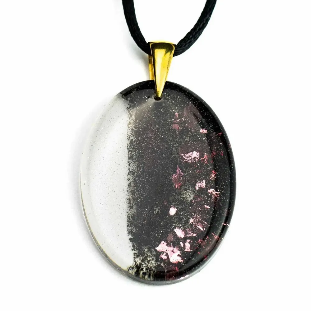 Jewelry - Bog Oak & Resin Pendant – Oval, 37x28x6 mm – Timeless Shadows - GLASS4CANDLES