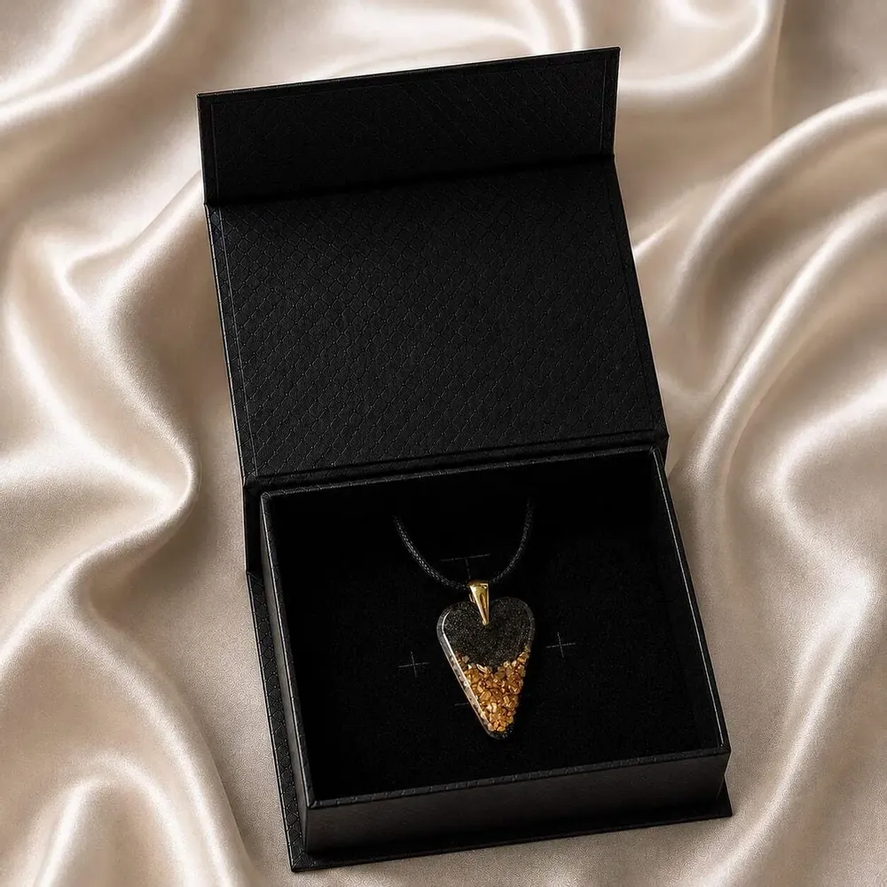 Jewelry - Bog Oak & Gold-Tone Leaf Pendant – Heart, 38x26x6 mm – Ancient Soul - GLASS4CANDLES