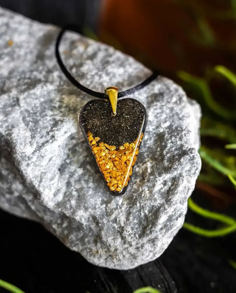 Jewelry - Bog Oak & Gold-Tone Leaf Pendant – Heart, 38x26x6 mm – Ancient Soul - GLASS4CANDLES