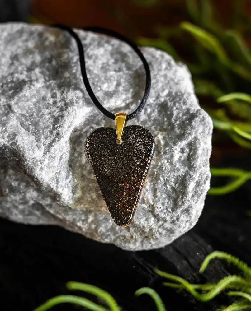 Jewelry - Bog Oak & Gold-Tone Leaf Pendant – Heart, 38x26x6 mm – Ancient Soul - GLASS4CANDLES
