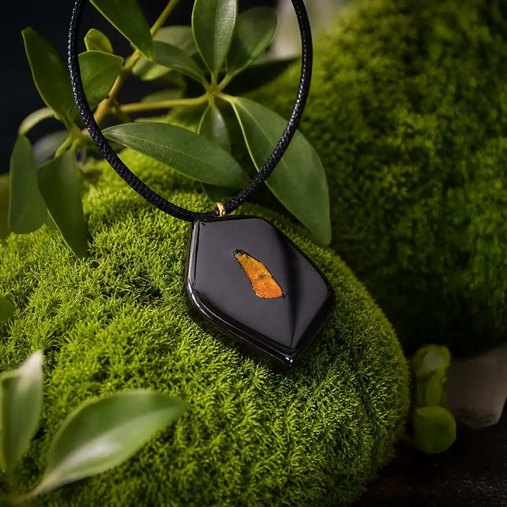 Jewelry - Bog Oak & Baltic Amber Pendant – Shield, 45x35x8 mm – single amber - GLASS4CANDLES