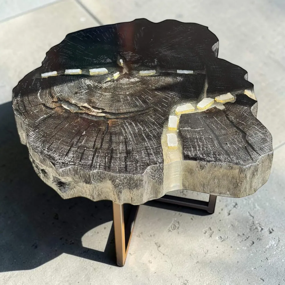 Tables basses - Table basse en chêne noir et sélénite – 45x60x52 cm – Selenite Vein - GLASS4CANDLES