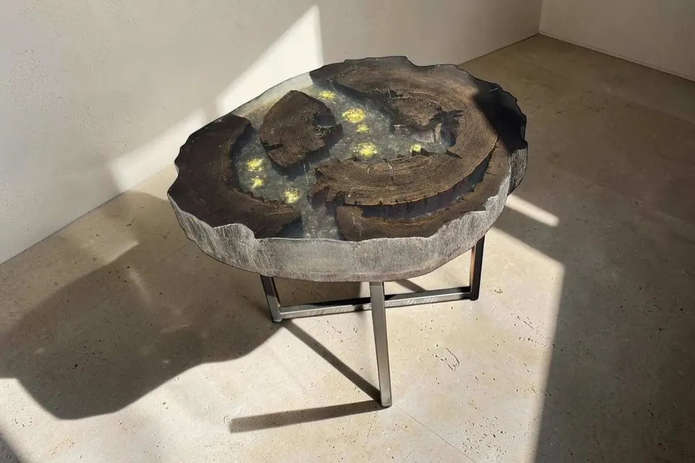 Tables basses - Table basse en chêne noir ancien – 45x58x50 cm – Aurum Orbs - GLASS4CANDLES