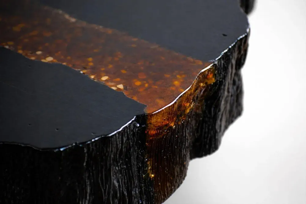 Tables basses - Table basse en chêne noir ancien et résine – 50x60x60 cm - GLASS4CANDLES