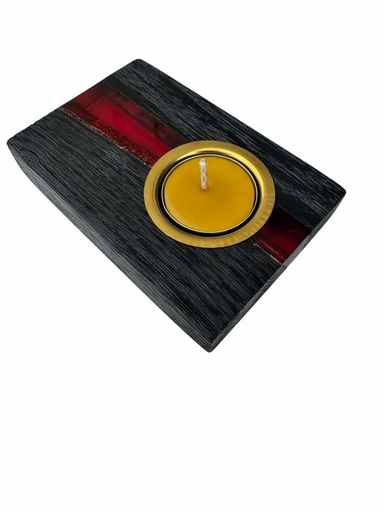 Bougeoirs et photophores  - Bougeoir en chêne noir et métal doré, 30x120x80 mm – large bande rouge - GLASS4CANDLES