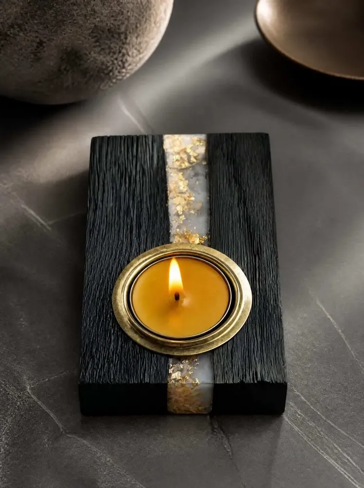 Bougeoirs et photophores  - Bougeoir en chêne noir et métal doré – bande argentée verticale - GLASS4CANDLES