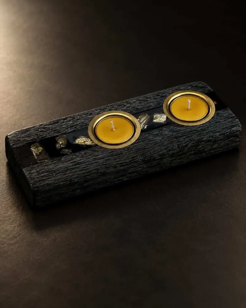 Bougeoirs et photophores  - Bougeoir en chêne noir et métal doré, 30x180x80 mm – modèle 2D0250 - GLASS4CANDLES