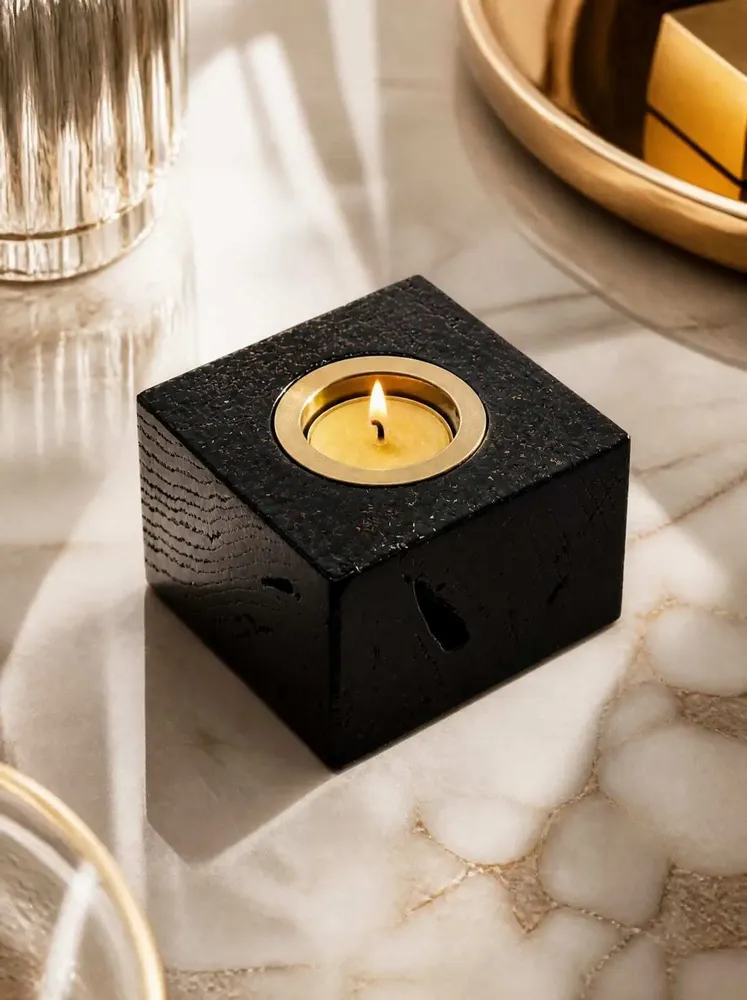 Bougeoirs et photophores  - Bougeoir en chêne noir et métal doré – rectangle – résine noire - GLASS4CANDLES
