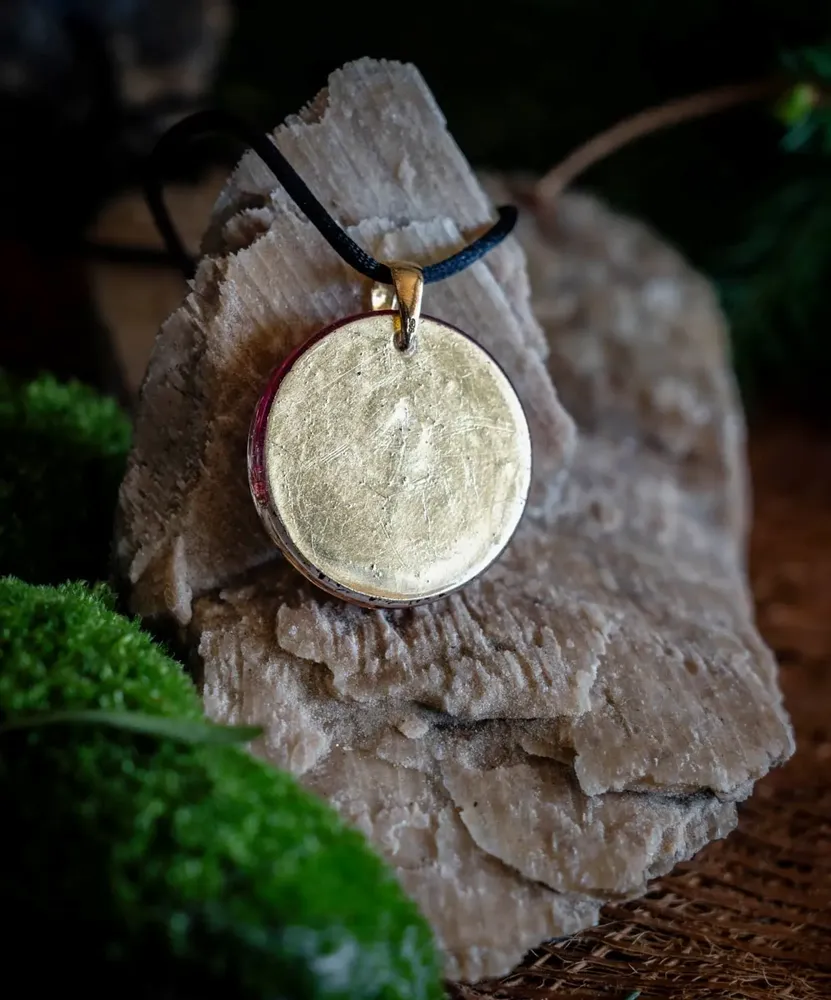 Jewelry - Bog Oak & Gold-Tone Leaf Pendant – Round, 39x38x6 mm – Material Space - GLASS4CANDLES