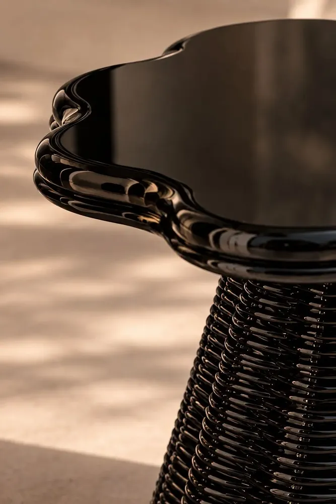Tables basses - OMBRA — Table d’appoint sculpturale sur mesure - MELTED