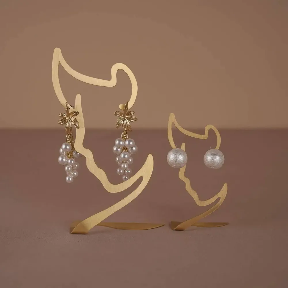 Objets de décoration - Porte-boucles d'oreilles silhouette en laiton - WHISPERING WOODS