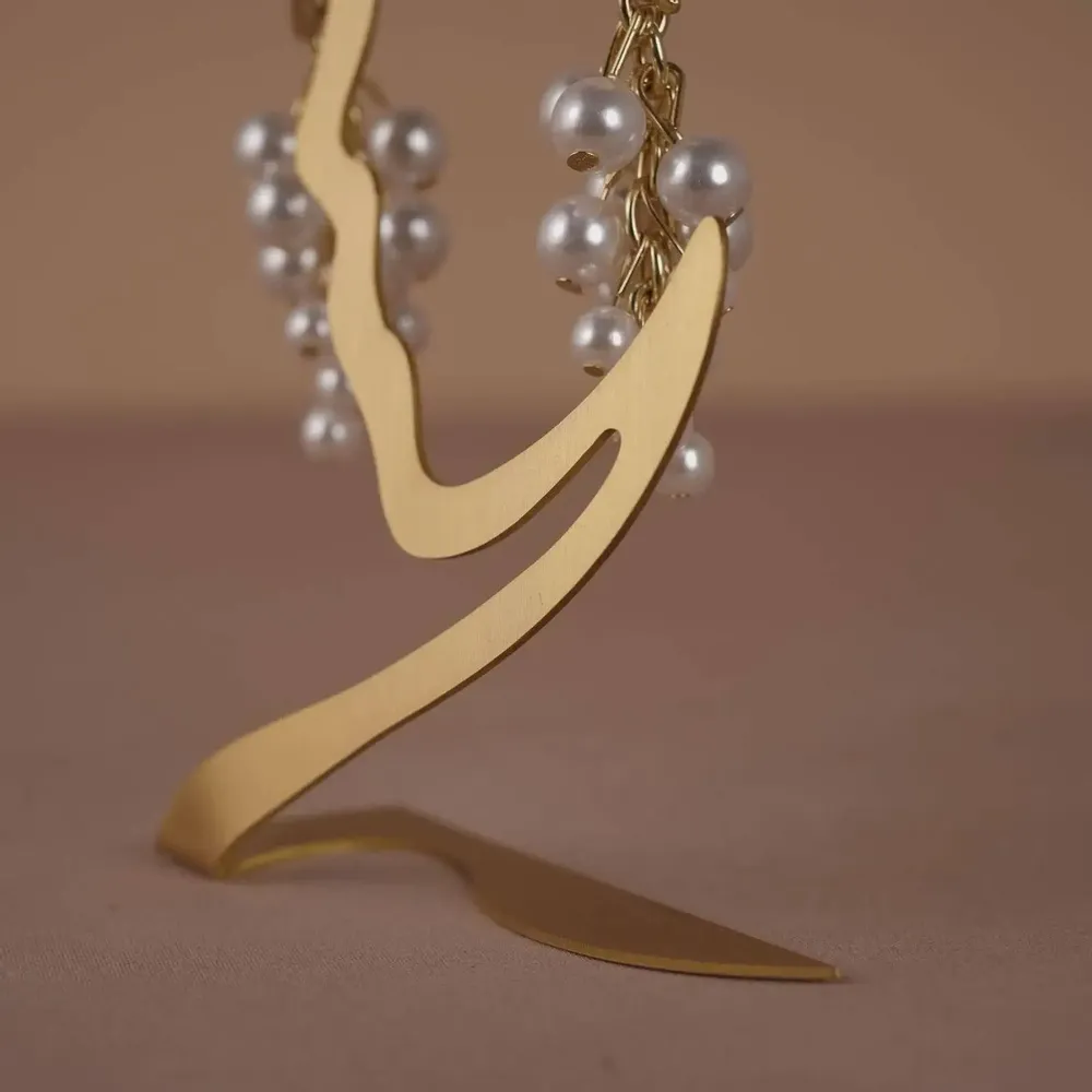 Objets de décoration - Porte-boucles d'oreilles silhouette en laiton - WHISPERING WOODS