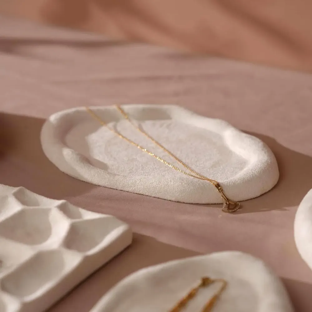 Plateaux - Ensemble de plateaux à bijoux en suédine végane et plâtre - WHISPERING WOODS