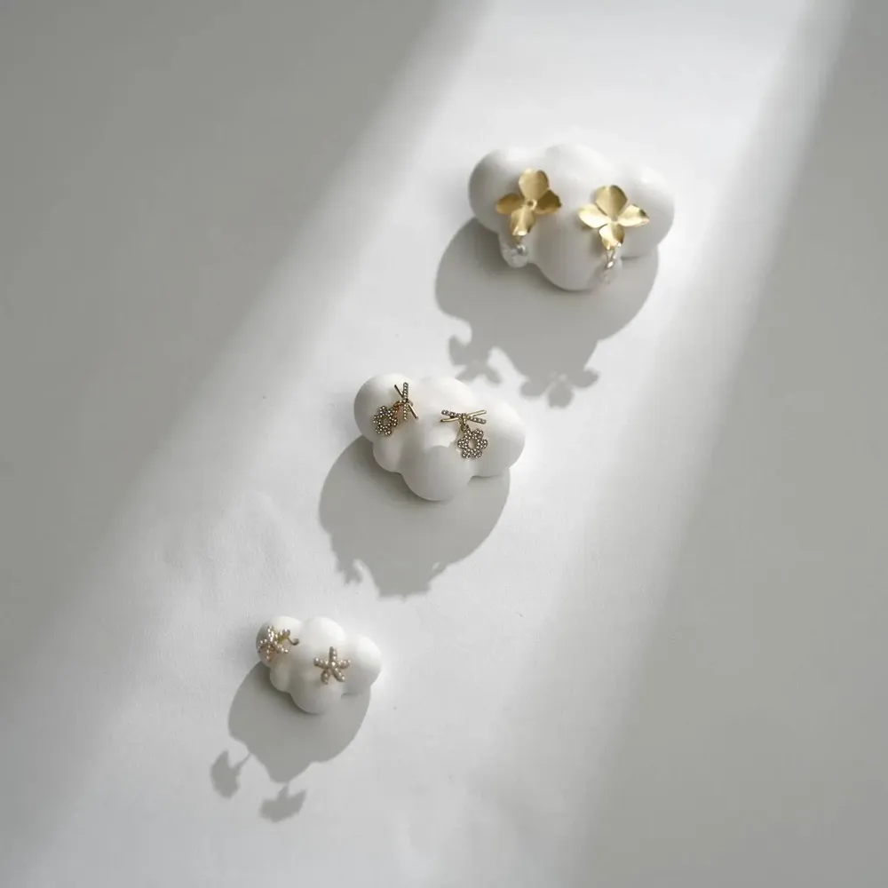 Objets de décoration - Pièce à l'unité, taille au choix – Nuage en plâtre - WHISPERING WOODS