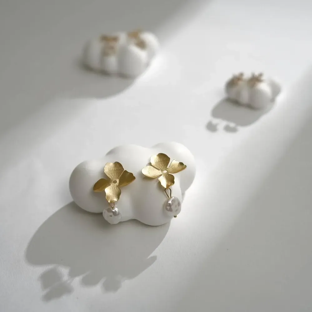 Objets de décoration - Pièce à l'unité, taille au choix – Nuage en plâtre - WHISPERING WOODS