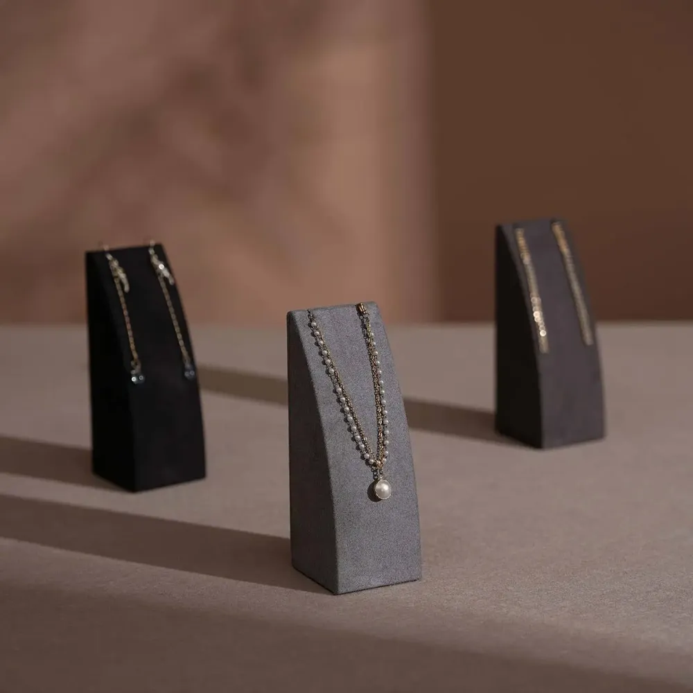 Objets de décoration - Présentoir lesté Dune pour colliers et boucles d'oreilles - WHISPERING WOODS