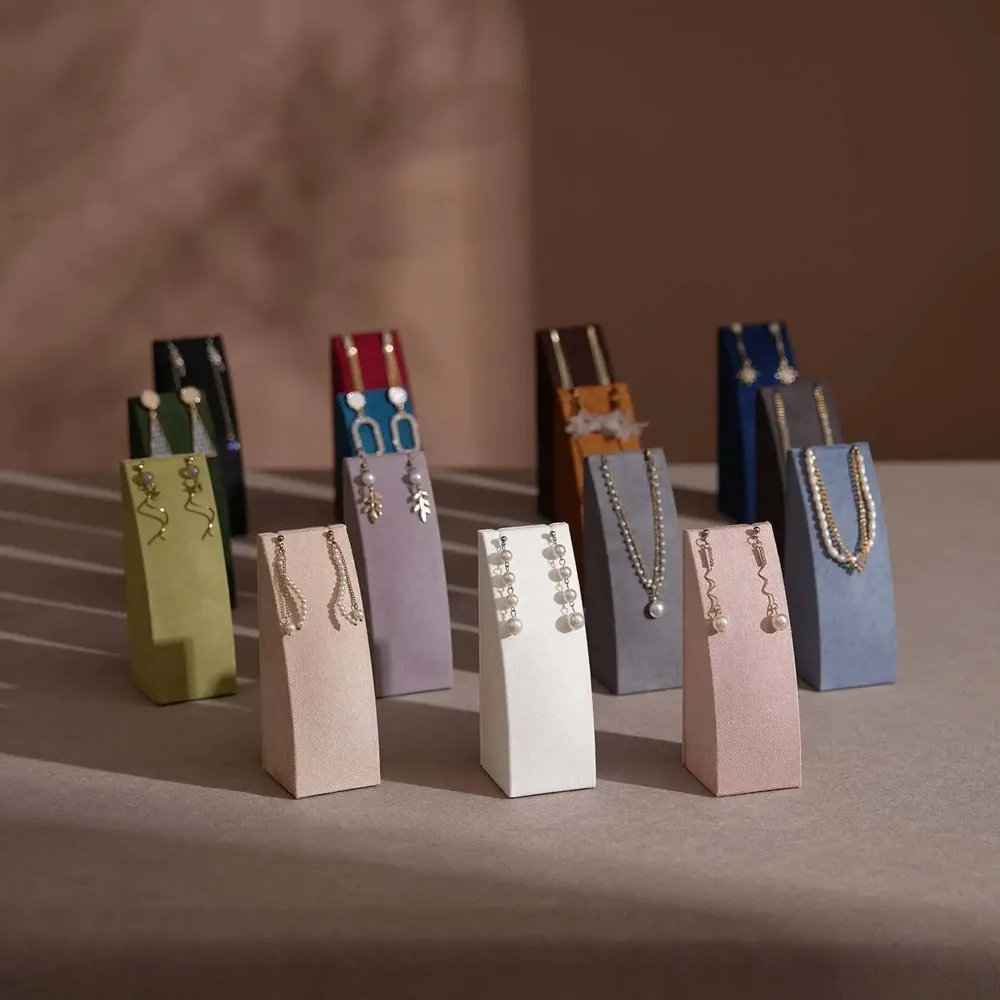 Objets de décoration - Présentoir lesté Dune pour colliers et boucles d'oreilles - WHISPERING WOODS