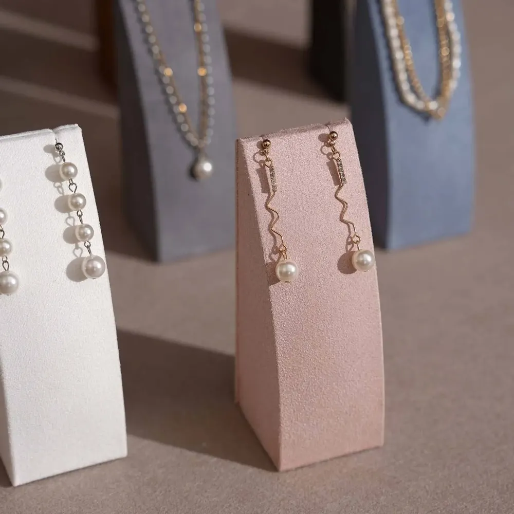 Objets de décoration - Présentoir lesté Dune pour colliers et boucles d'oreilles - WHISPERING WOODS