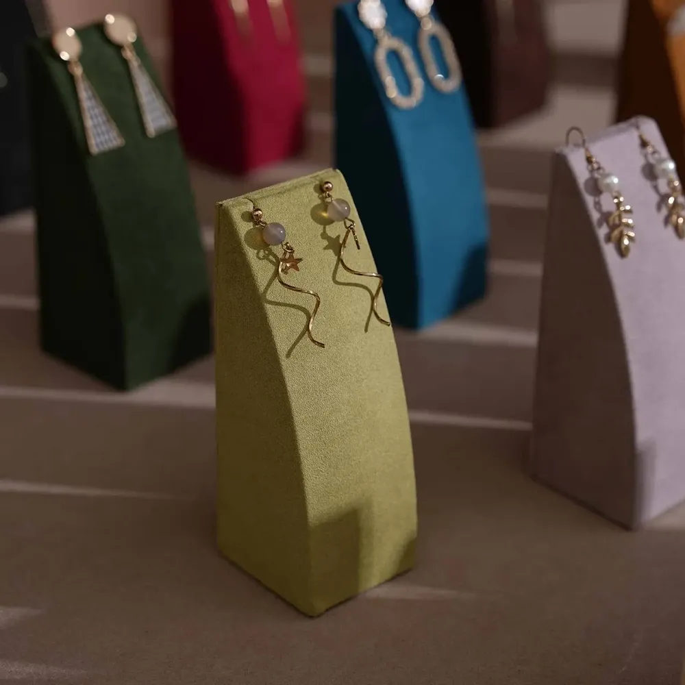 Objets de décoration - Présentoir lesté Dune pour colliers et boucles d'oreilles - WHISPERING WOODS