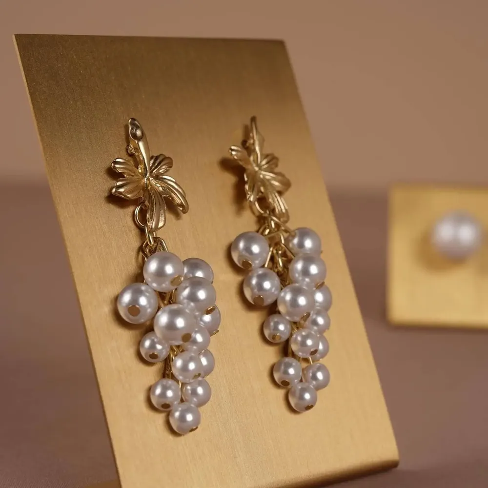 Objets de décoration - Porte-boucles d'oreilles en laiton massif, modèles bas et haut - WHISPERING WOODS